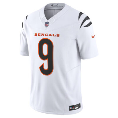 Alternative view of Joe Burrow Cincinnati Bengals White Road Vapor F.U.S.E Limited Jersey - All Stitched